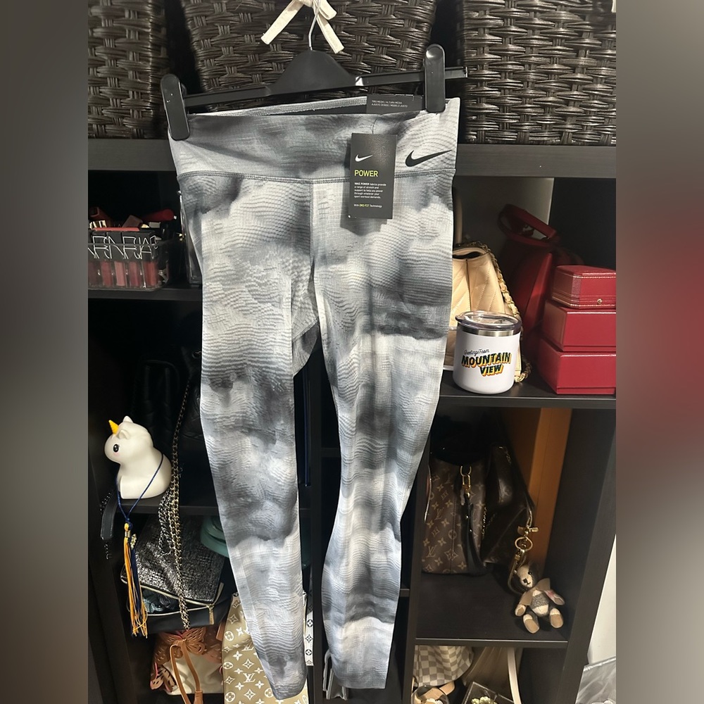 Nike leggings